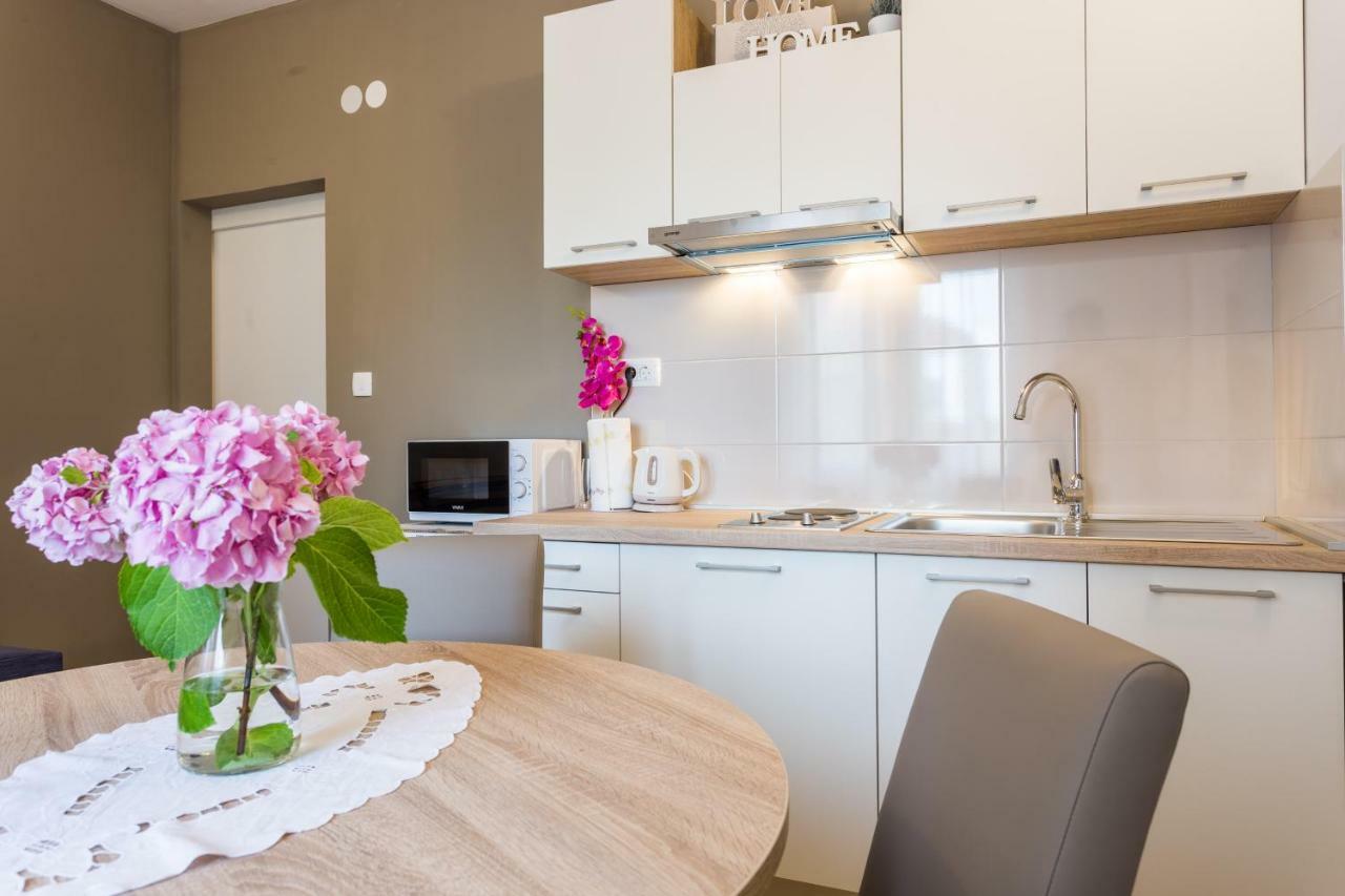 Guest House "Litus" Podstrana Bagian luar foto