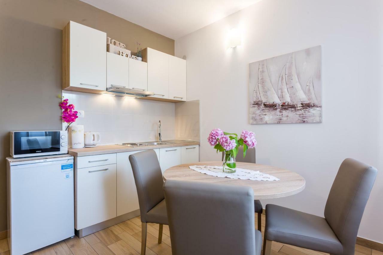 Guest House "Litus" Podstrana Bagian luar foto